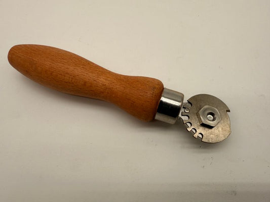 Adjustable Ply Knife.